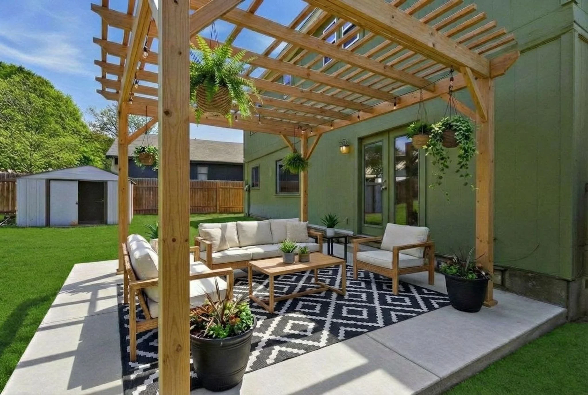 Virtual Landscaped Patio Transformation
