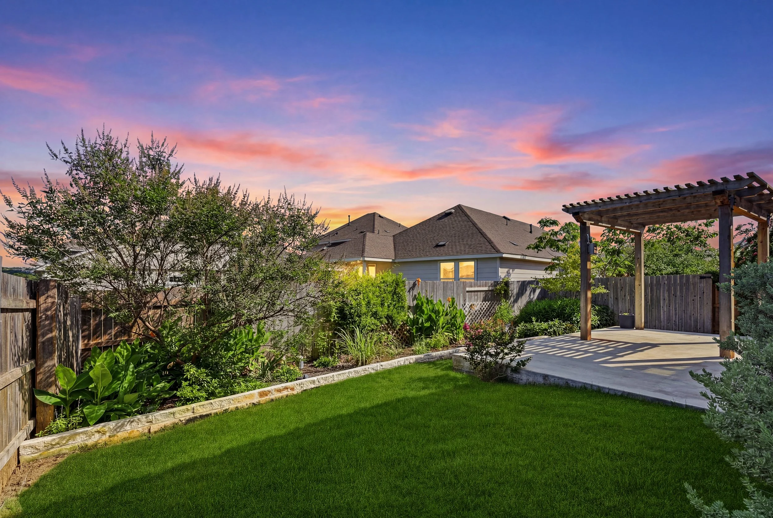 Virtual Twilight-Backyard Retreat