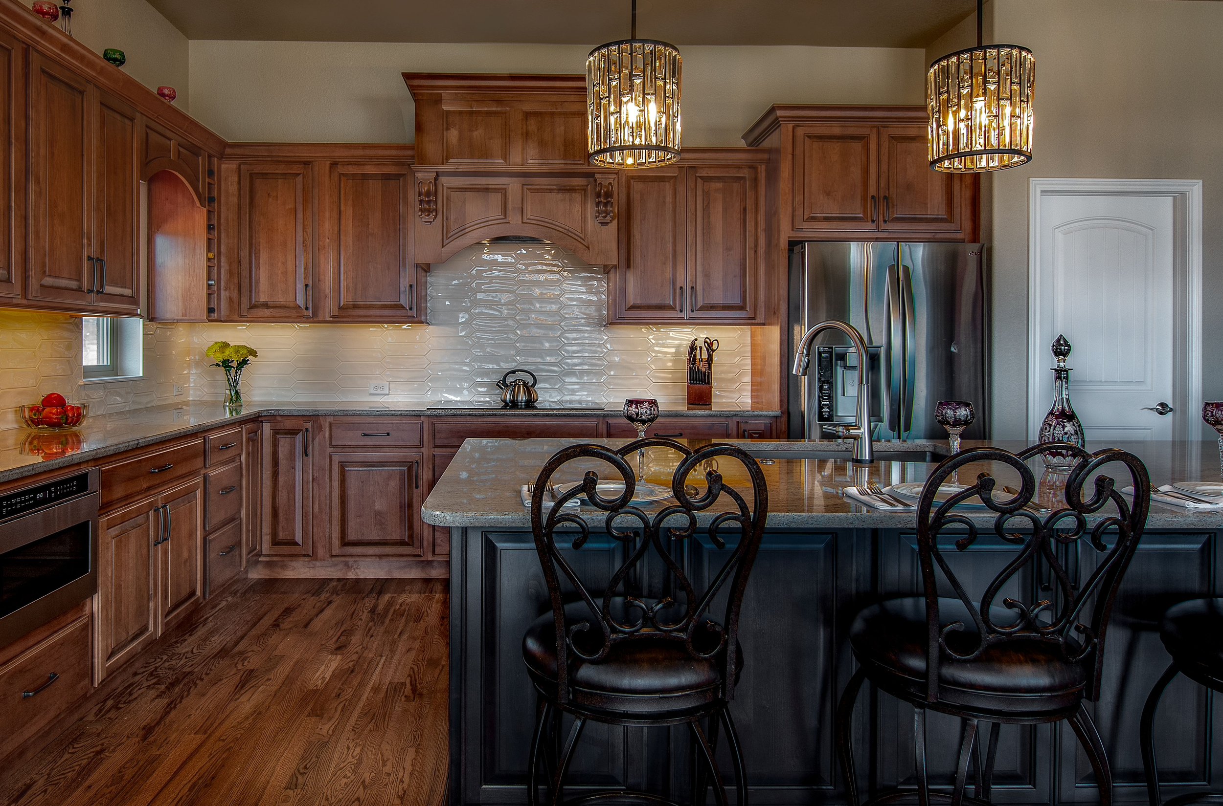 Palamino and Thatch Craftsman Kitchen