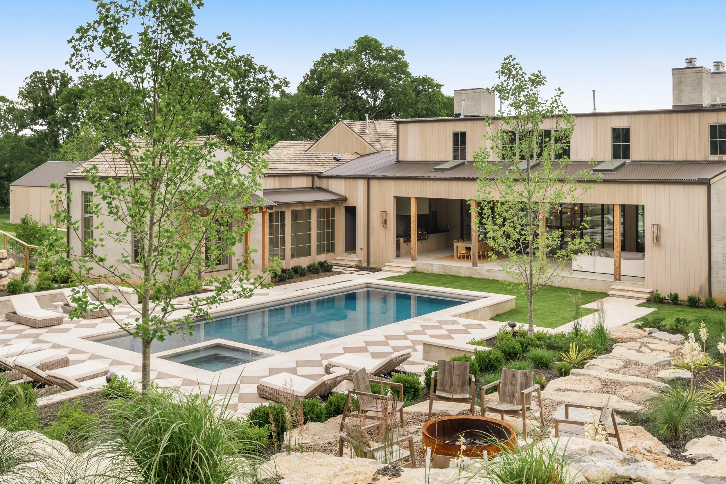 Beautiful Friday weather calls for pool photos ☀️🏊&zwj;♂️ Pool season is finally here!