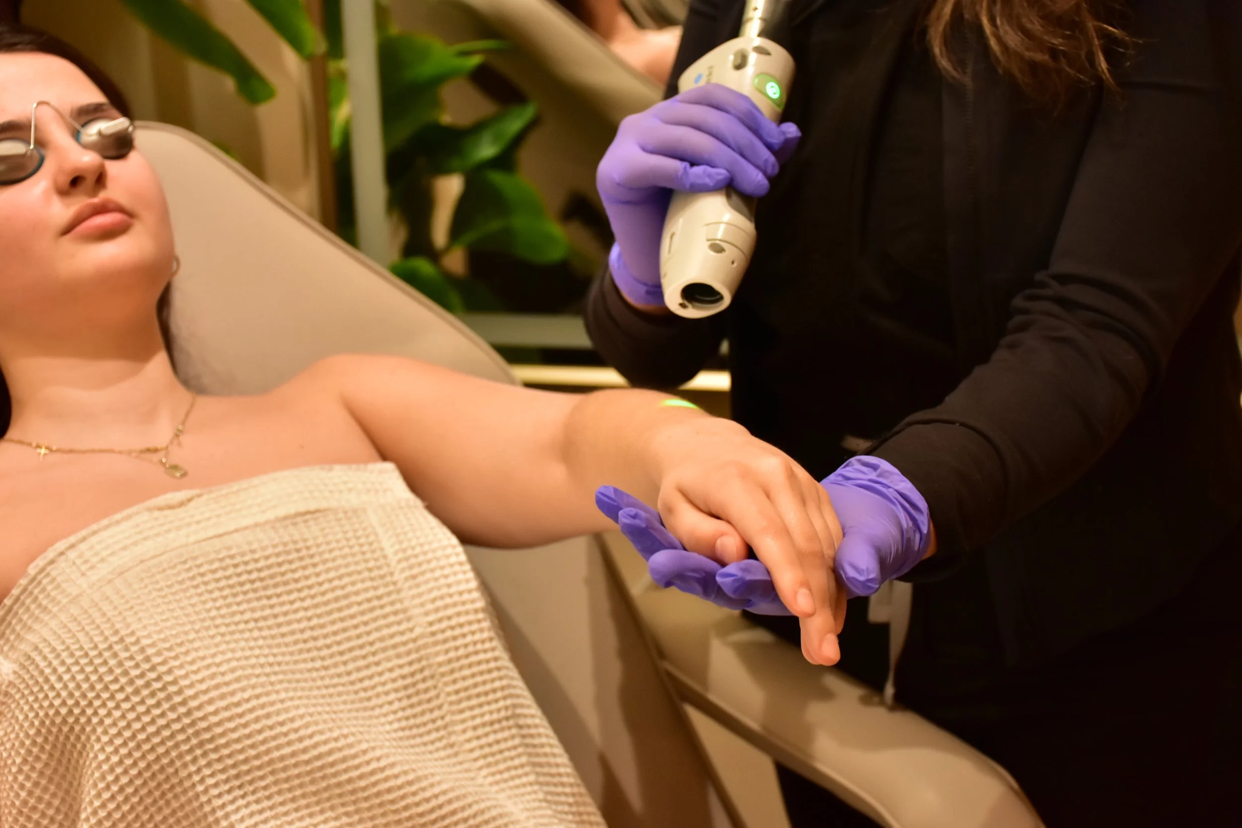 Lower Arms Laser Women