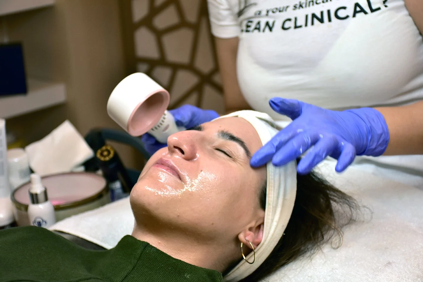 Hydradermabrasion