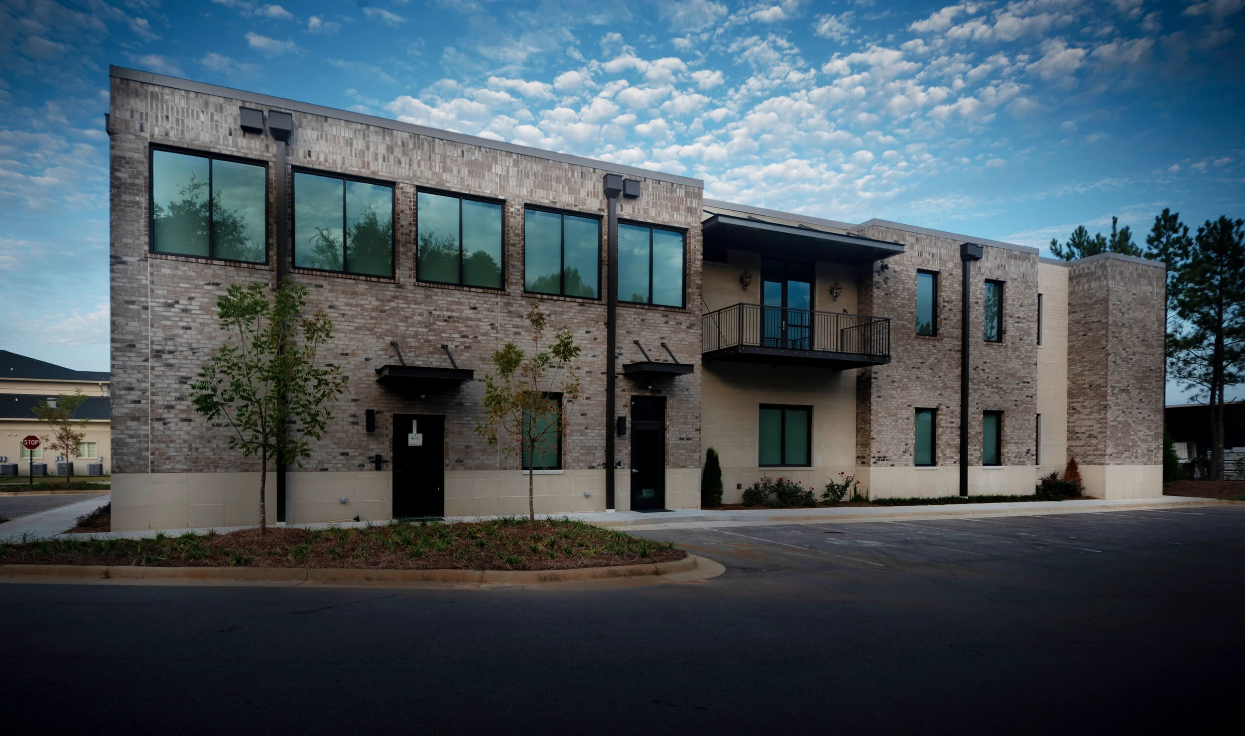 Side view of East Alabama Asthma and Allergy building