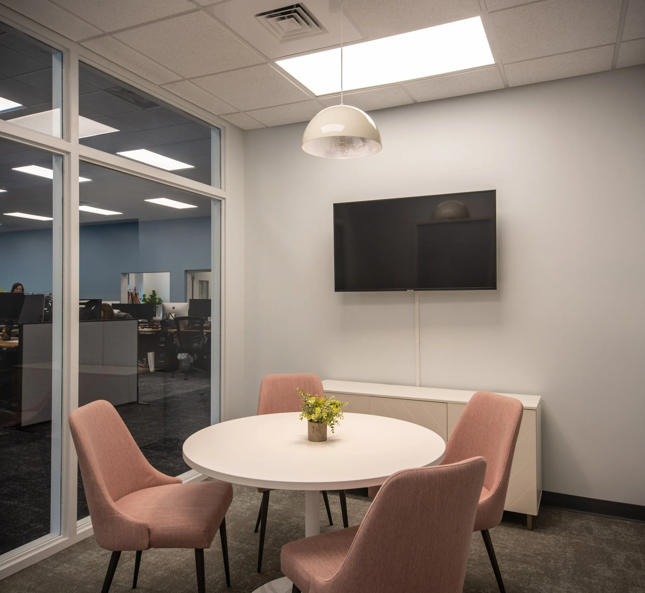 chic soul 4 person conference room.jpg