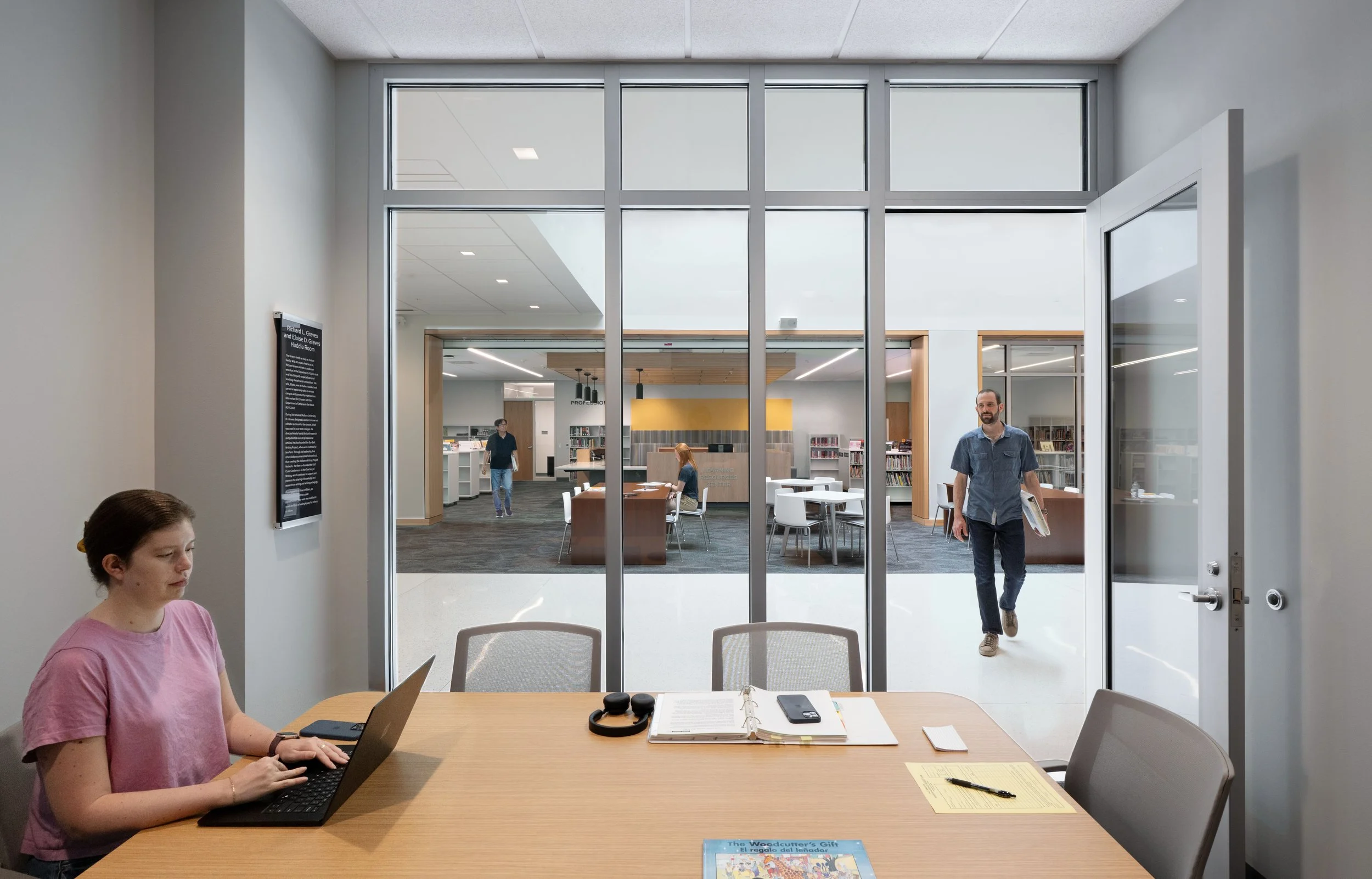 Meeting room in College of Education building