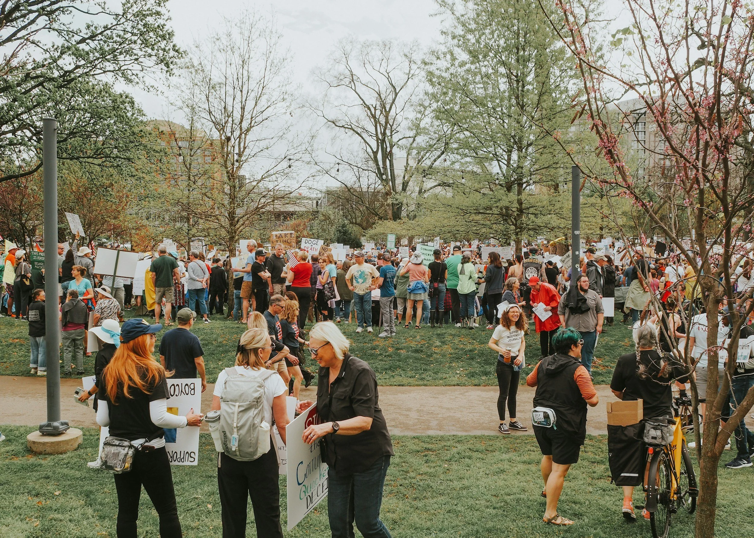 Walk, Run, Rholl Health Fair and Community event Vendor search flyer