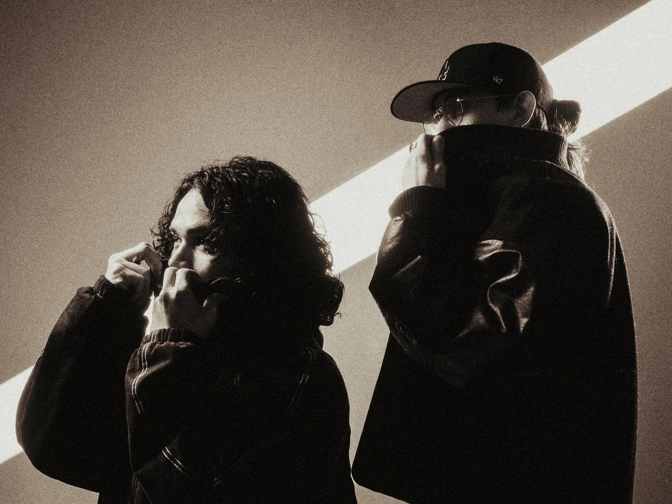 Light as a Blade // Photo