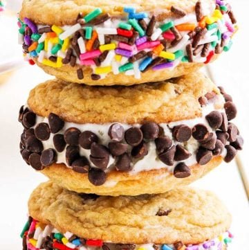 Friday Night Cookie Sandwiches: MOKENA - 1/23