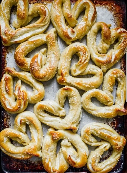 Kids Heart-Shaped Soft Pretzels: CREST HILL - 2/11