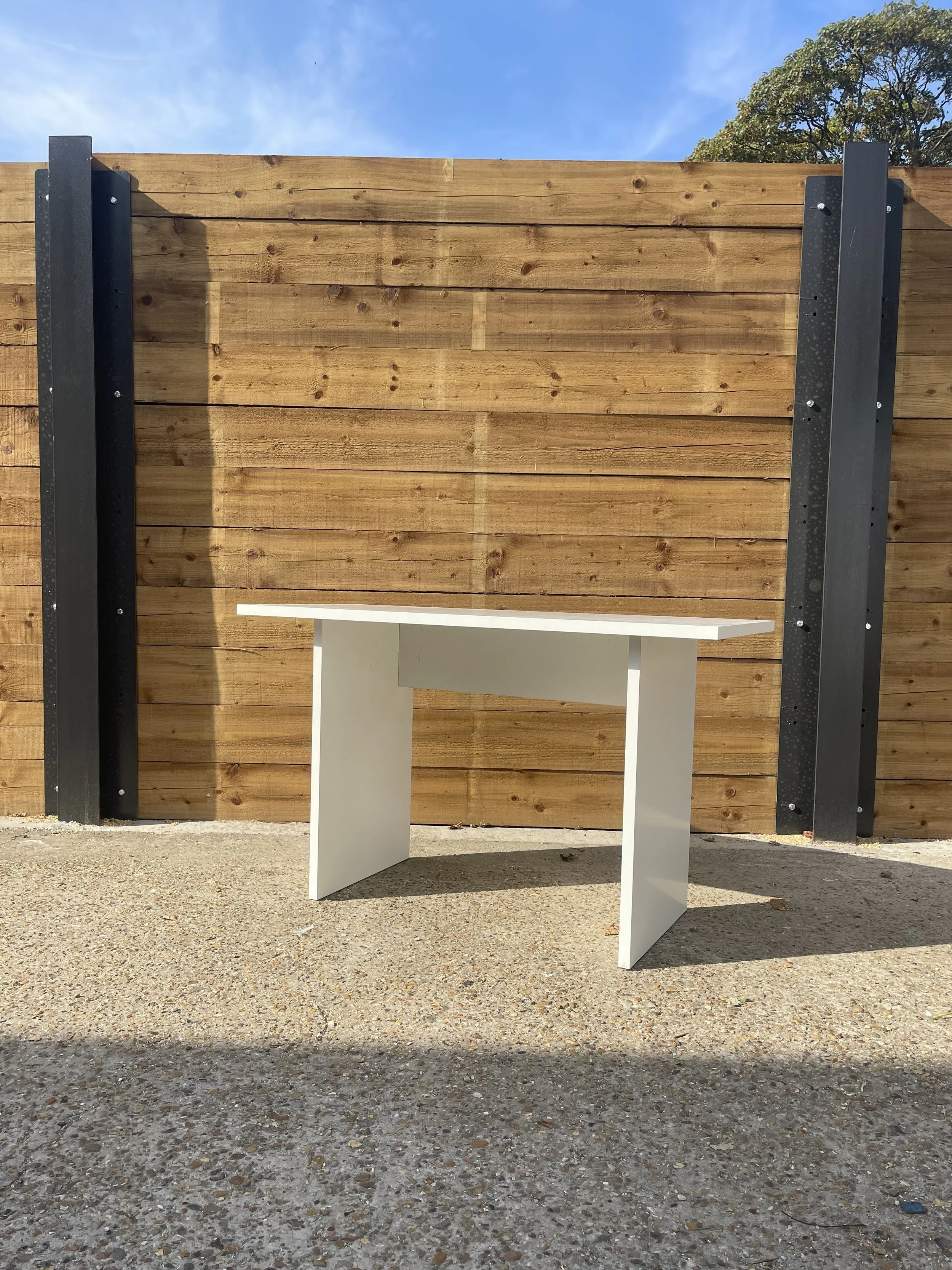 A simple desk. 25mm White Melamine MDF