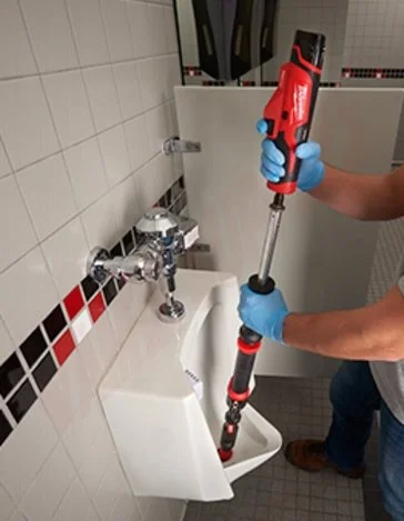 1549073-2574-21-Milwaukee-M12-Trapsnake-Urinal-Auger-Kit-4.jpg