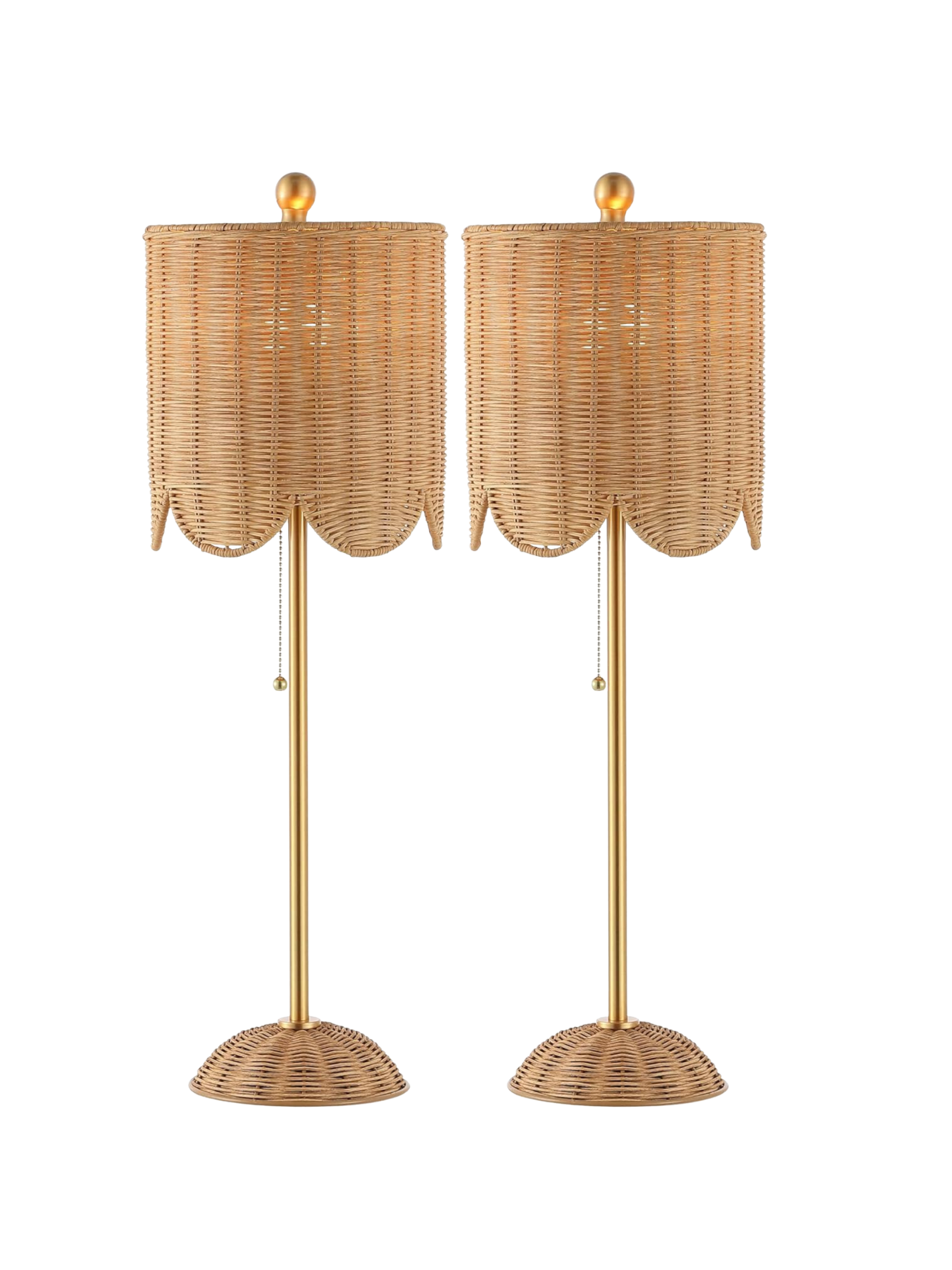 SCALLOPED RATTAN TABLE LAMP WITH WOVEN NATURAL TEXTURE AND WARM AMBIENT LIGHTING