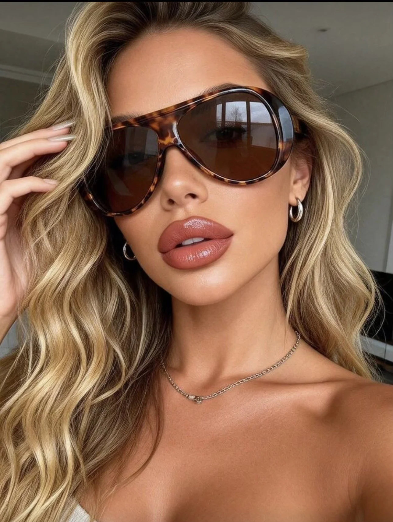 girl w sunglasses 1.jpeg