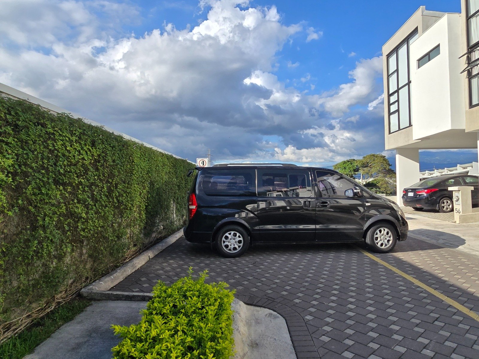 SJO Airport  to  Monteverde