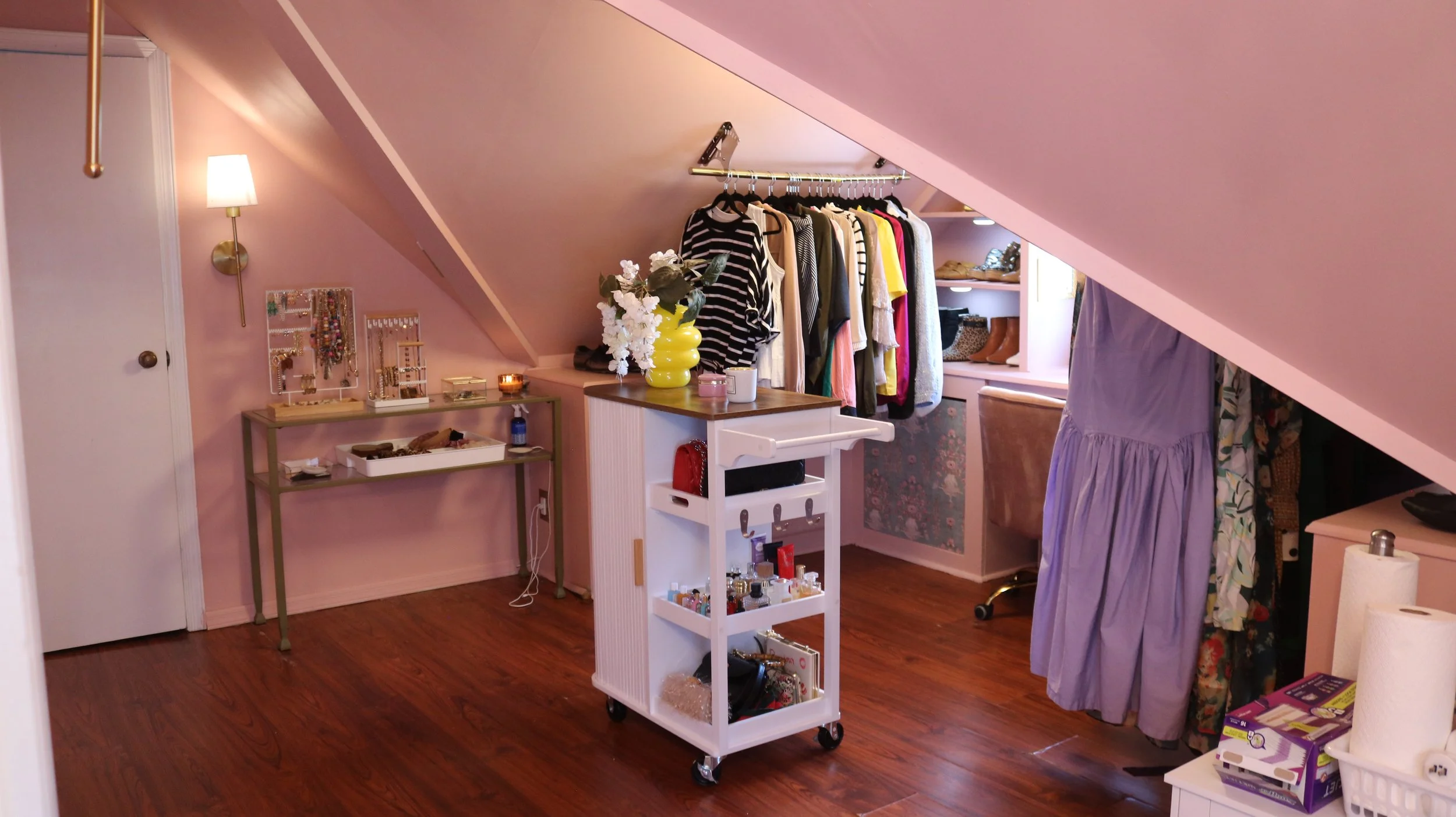 How I Made My Walk In Closet (pt 2)