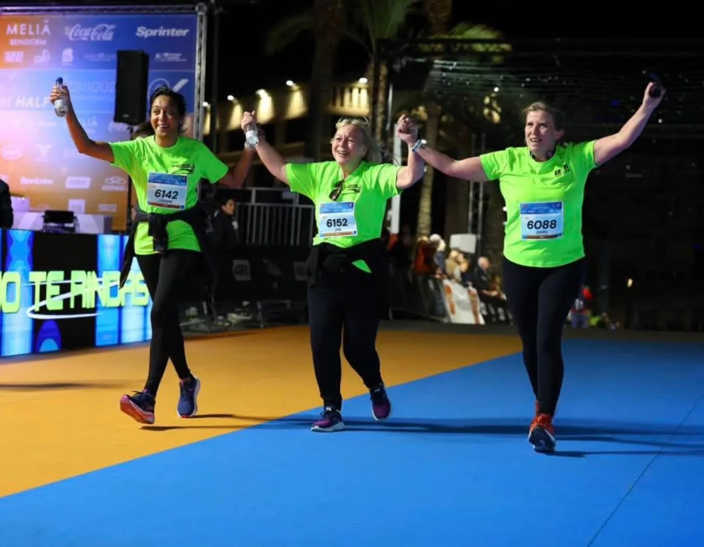 At Beginners2Runners, every runner matters, and every finish is a victory worth cheering!
Whether it&rsquo;s your first mile or your fiftieth, we&rsquo;re here for the high-fives, the friendships, and the finish-line moments that make it all worthwhi