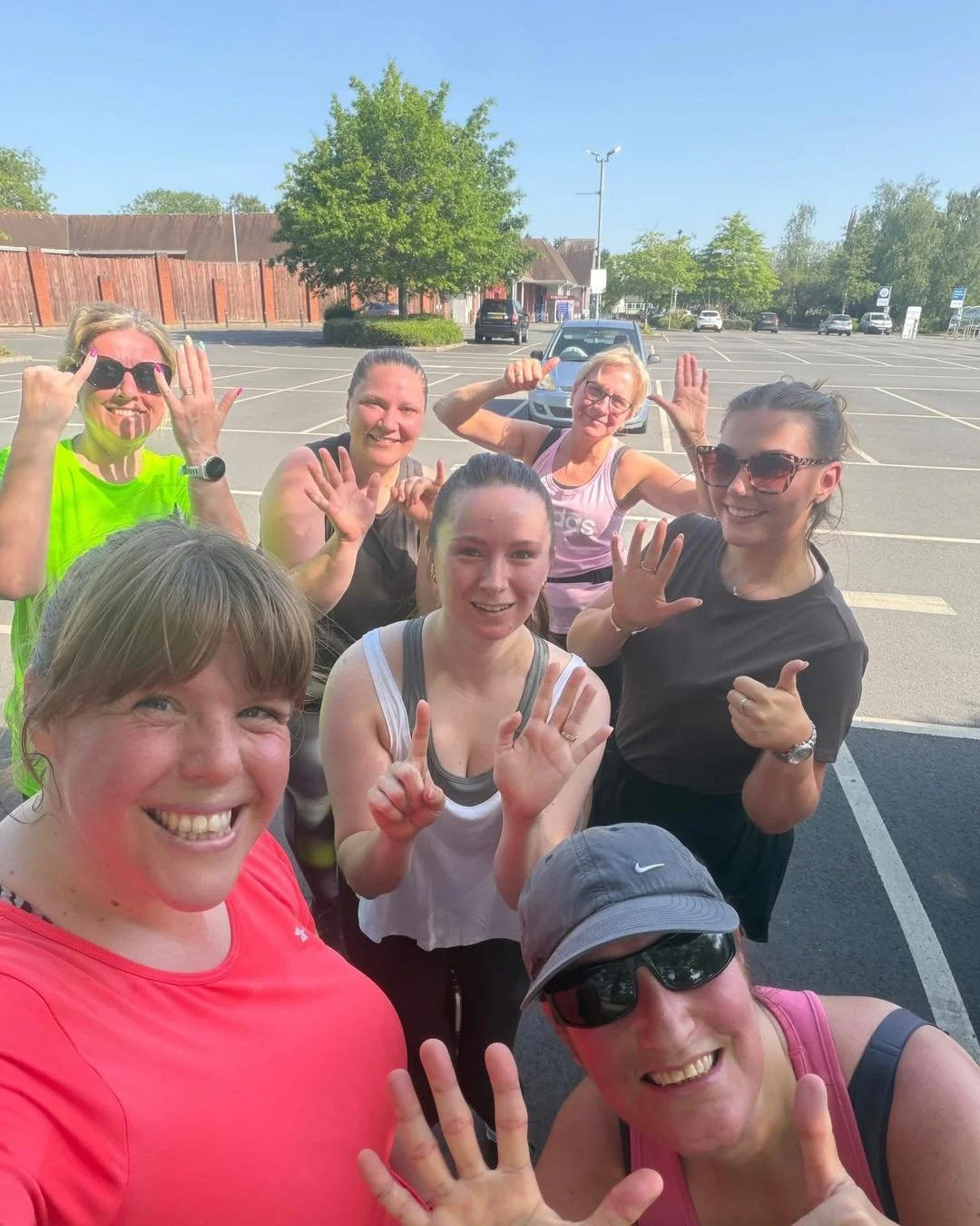 0-5k Week 6 complete ✅

Look at those smiles 😁 
Run minutes and distance are starting to increase - not long to go to 5k now 💚

#beginners2runners #B2R #run #b2rrunningclub #runningcommunity #couch25k #couch25ktraining