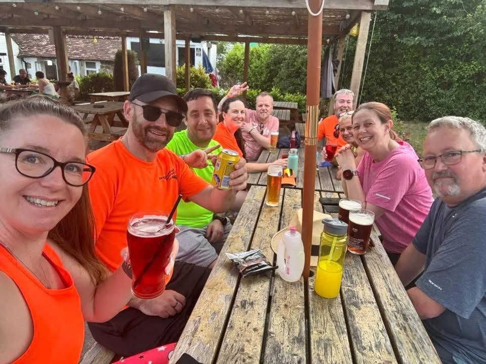The unofficial finish line. 🍻☕
Because sometimes the best part of the run is the chat afterwards!

What's your post-run reward?
🏆 Coffee
🍰 Cake
🍺 Drink with friends
😴 Sofa

Tell us your choice below! 👇

#RunningFriends #PostRunSocial #RunLaughR