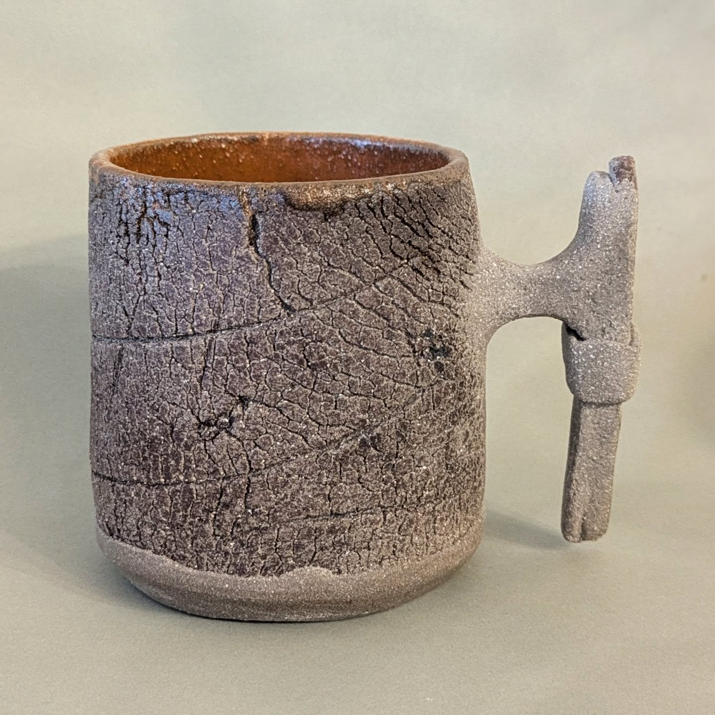 First batch of the new year! mostly mugs, trying out a new groggy grey clay body
 #ceramicmug #ceramicmugs #pottery #contemporaryceramics