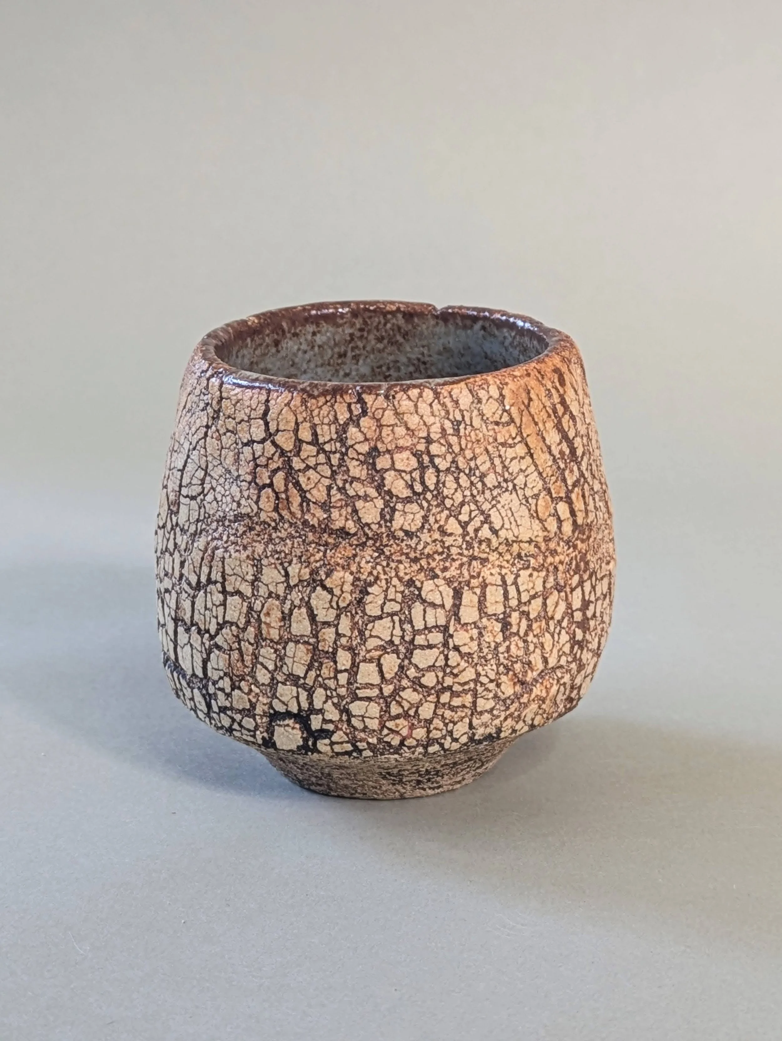Cracked surface cup