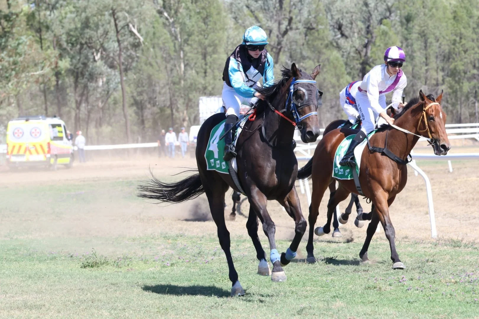 Big team set for Tamworth meeting