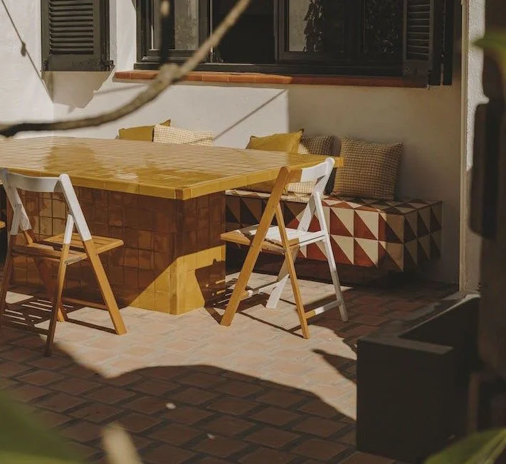 The Handmade Concrete Sunlounge (our favourite DIY at Hyams)