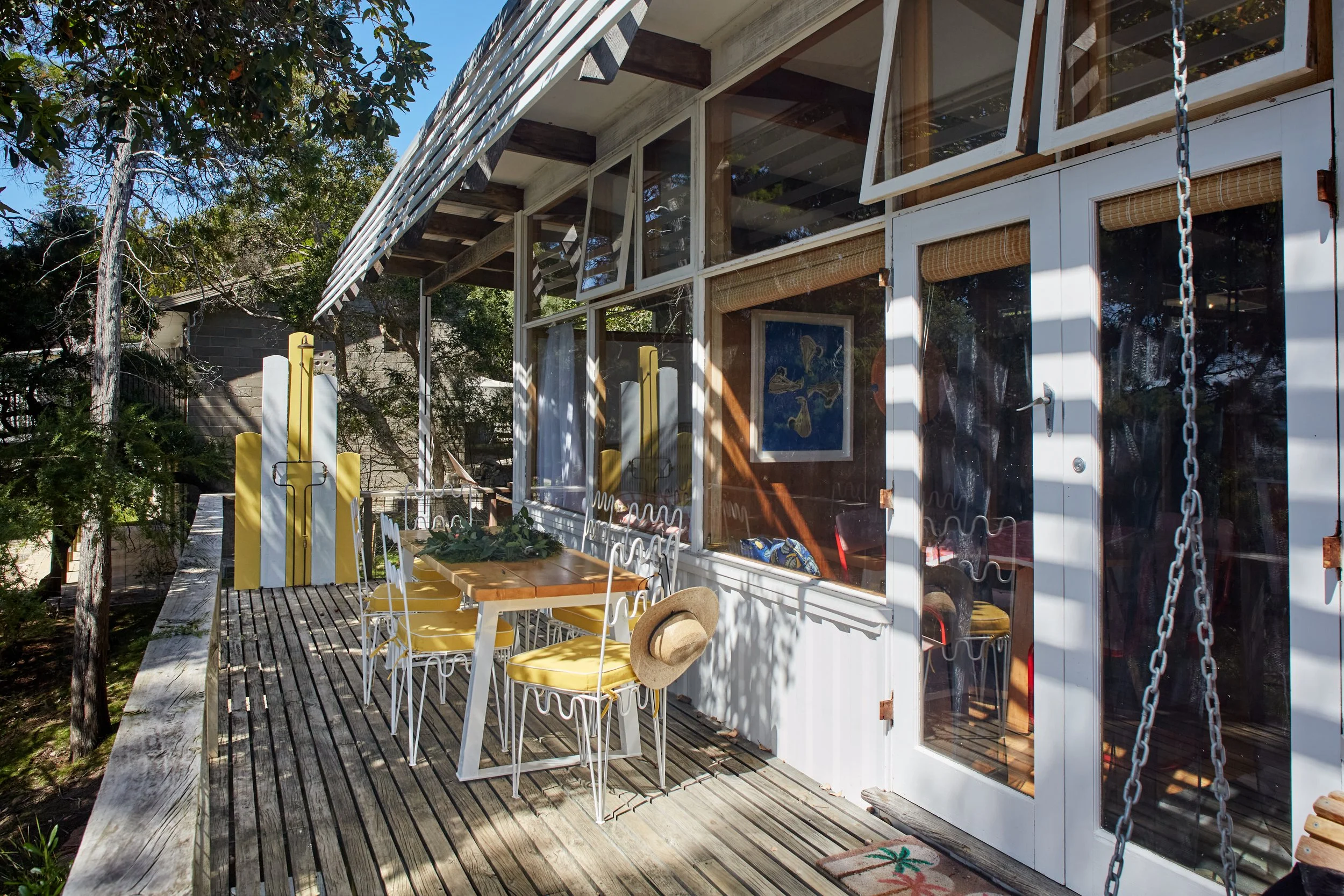 Sunny Siren 1966 - A 1966 Architectural Shack in Freycinet