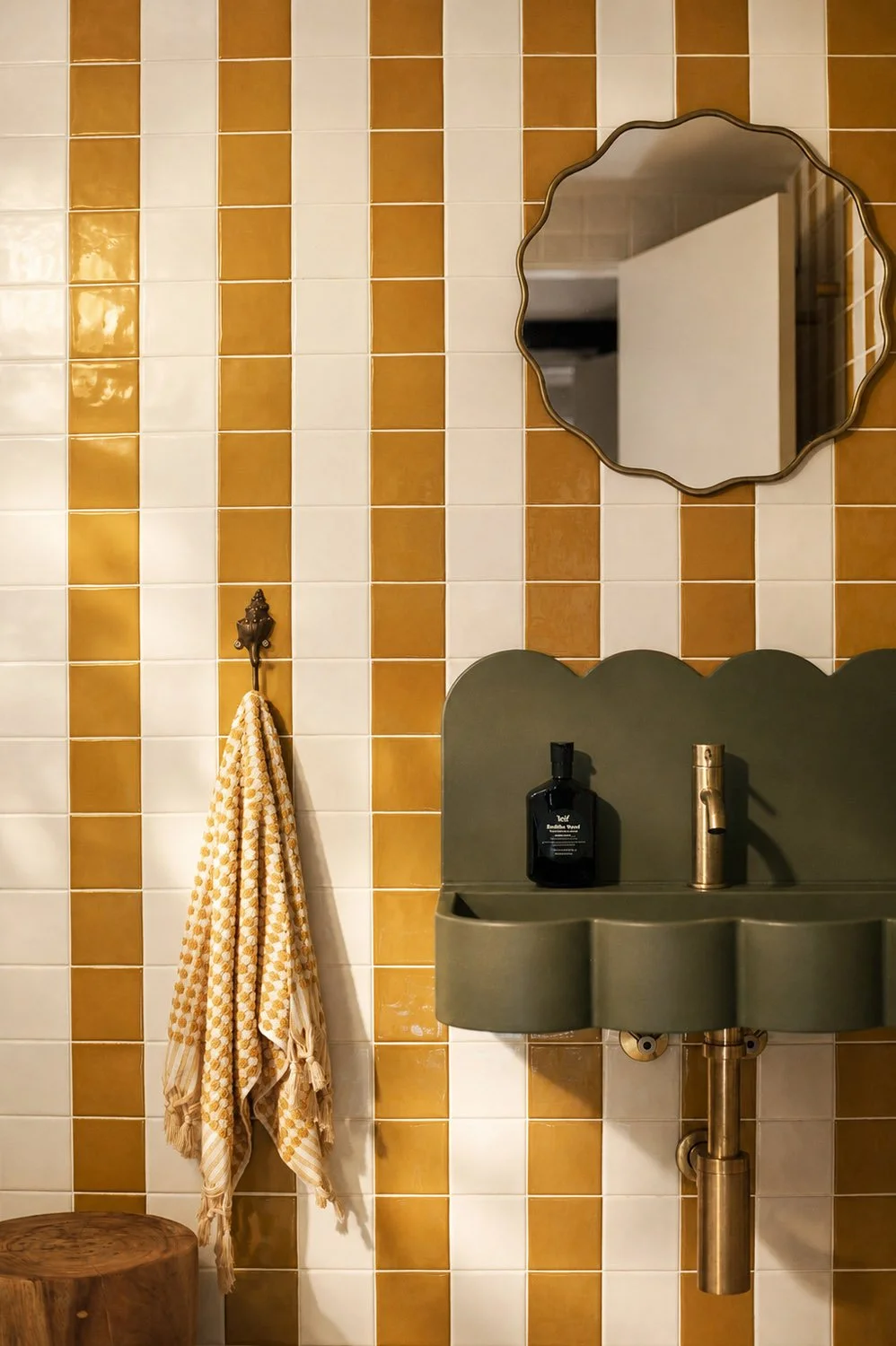Hyams-Beach-srienadelsol-downstairs bathroom .jpg