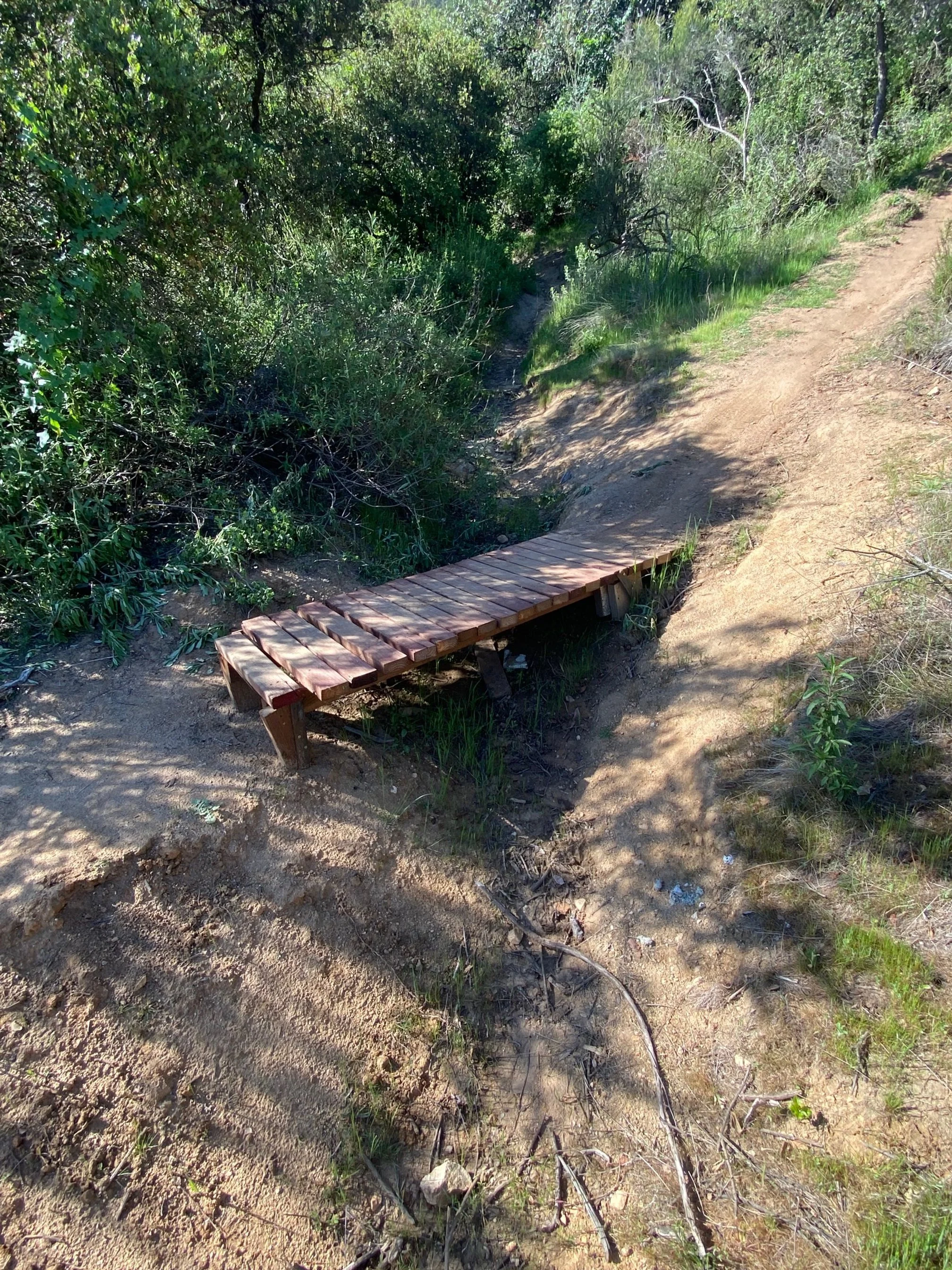 bridge addition for hiker and pet crossing + small angle for MTB fun