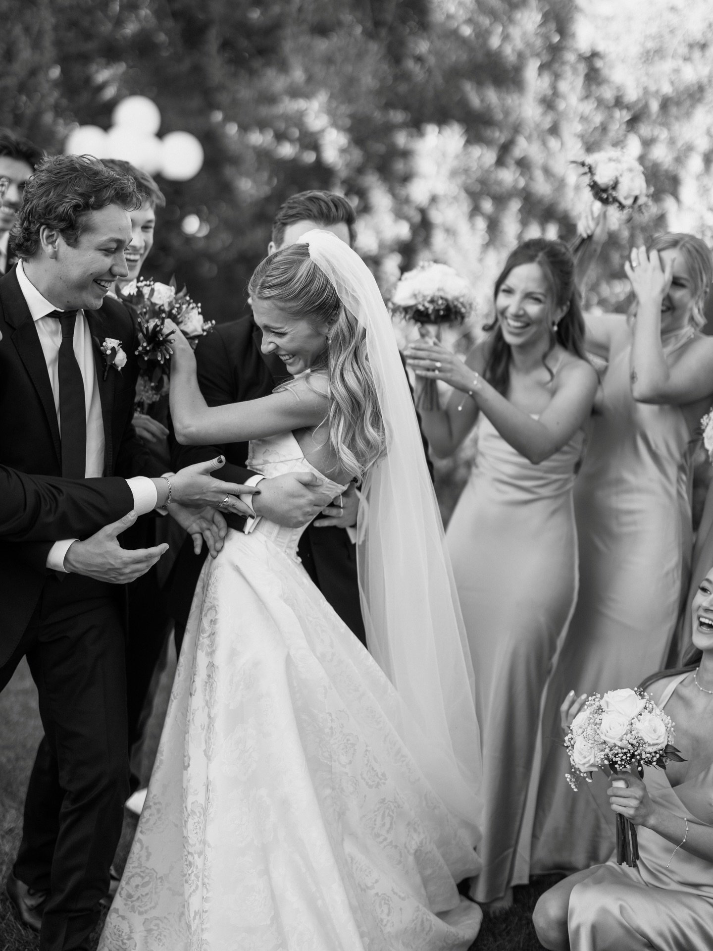 A couple frames from Kara &amp; Jacob&rsquo;s perfect day ✨

#destinationweddingphotographer #weddinginspo #2026bride #2027bride #luxuryweddingphotographer
#bridetobe