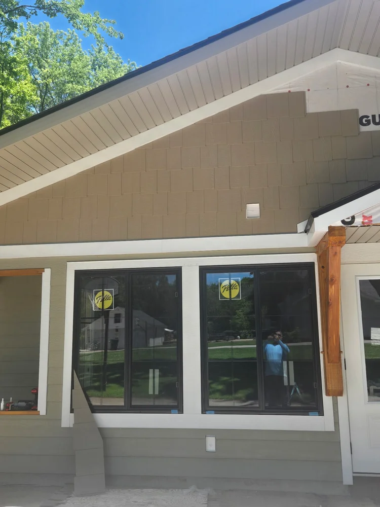 New windows and vinyl siding installed in Evansville, IN
