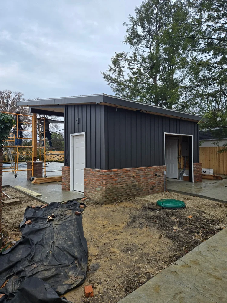 Pool house built by Tenbarge Exteriors
