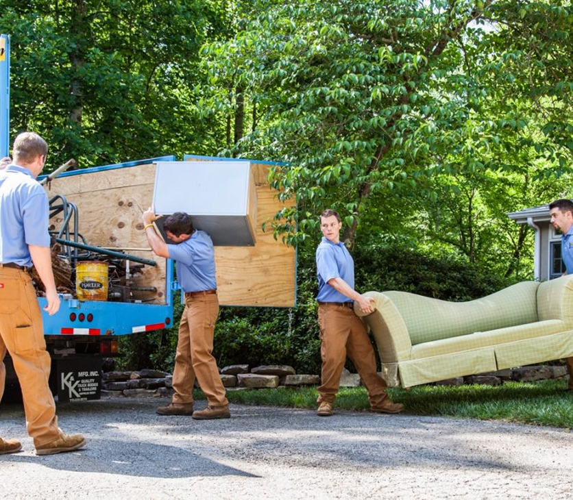 Commercial junk hauling and disposal service.