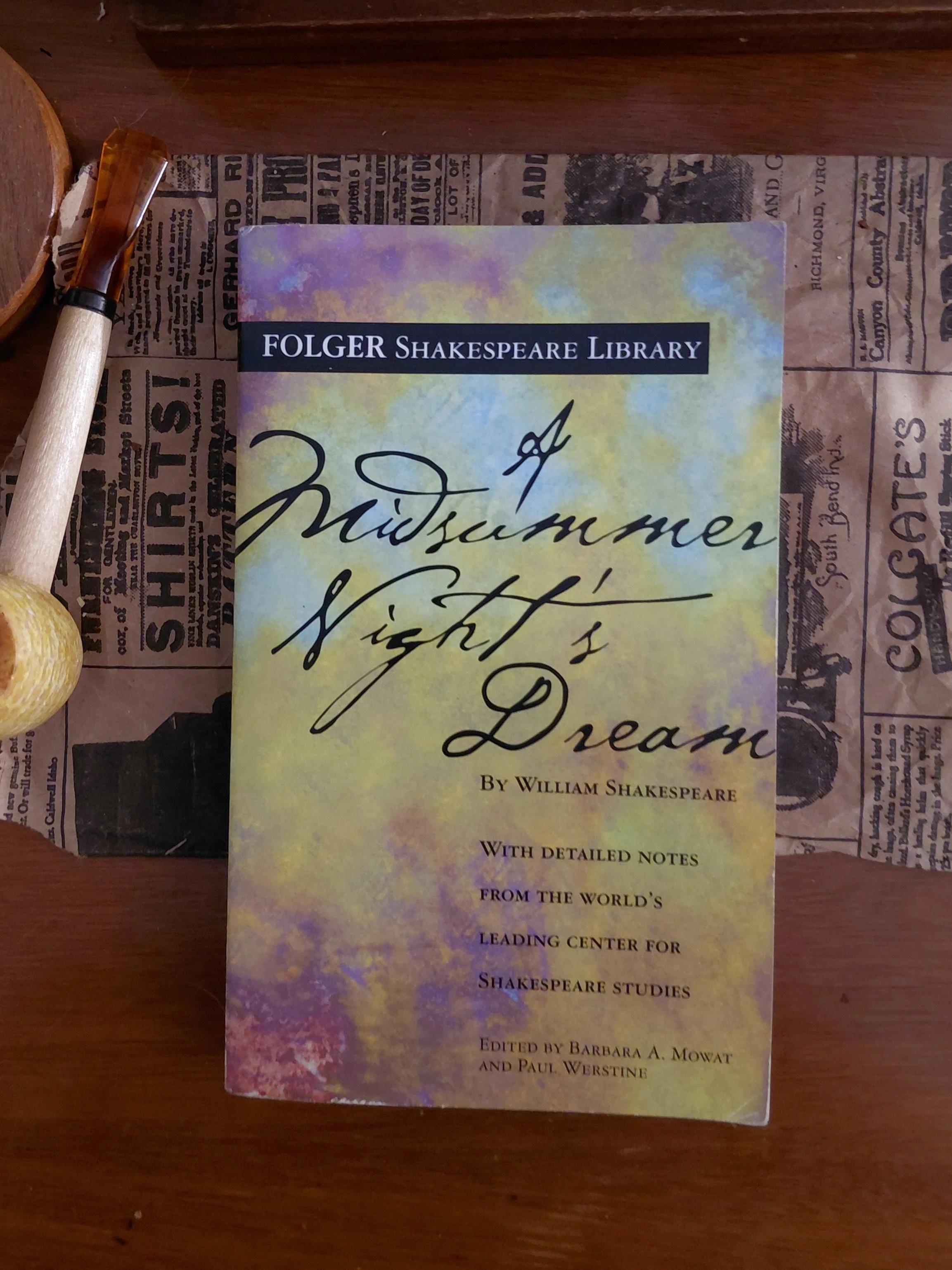Shakespeare - A Midsummer Night's Dream (Folger edition) w/ essay
