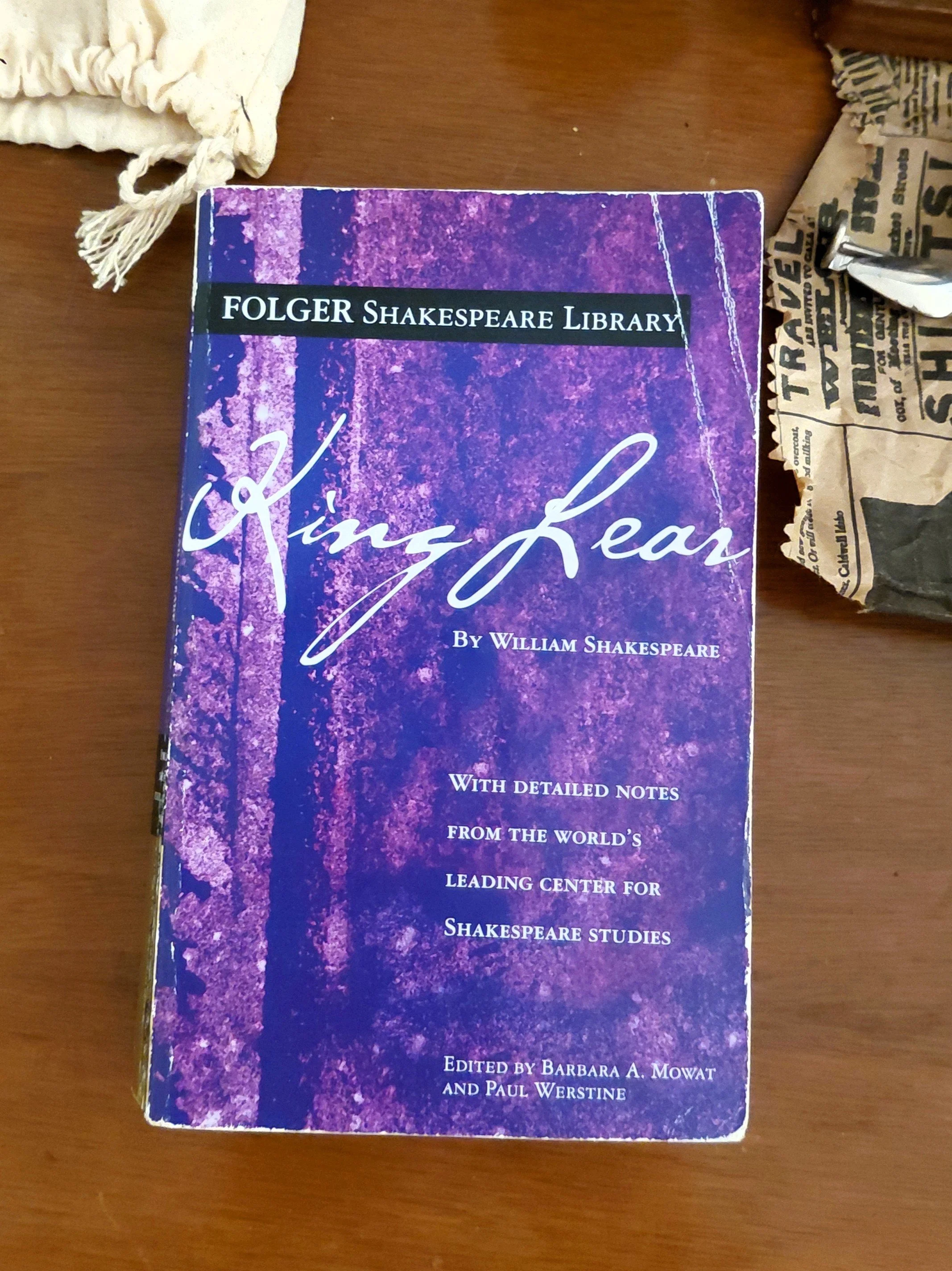 Shakespeare - King Lear (Folger edition) w/ essay