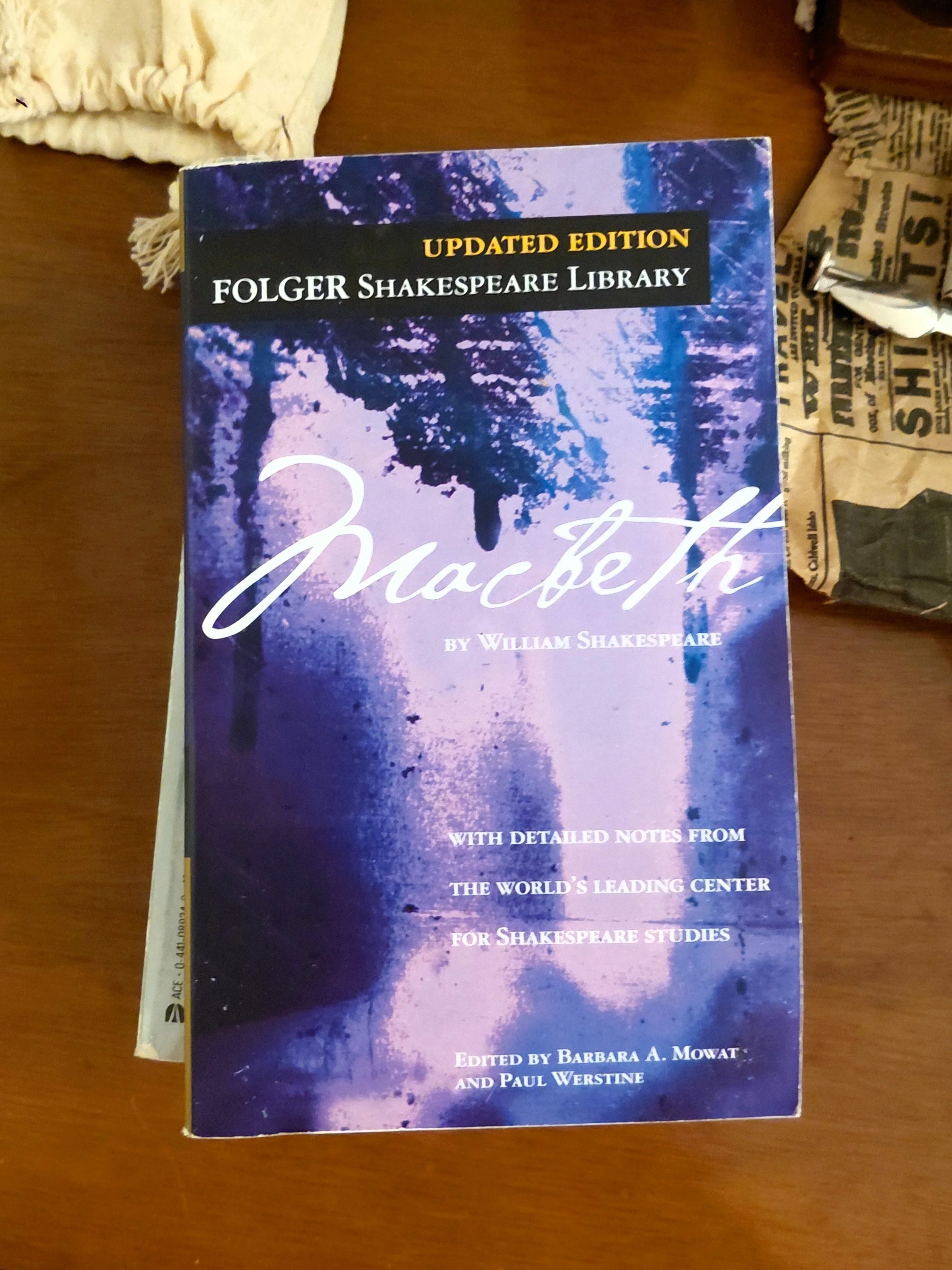Shakespeare - Macbeth (Folger edition) w/ essay