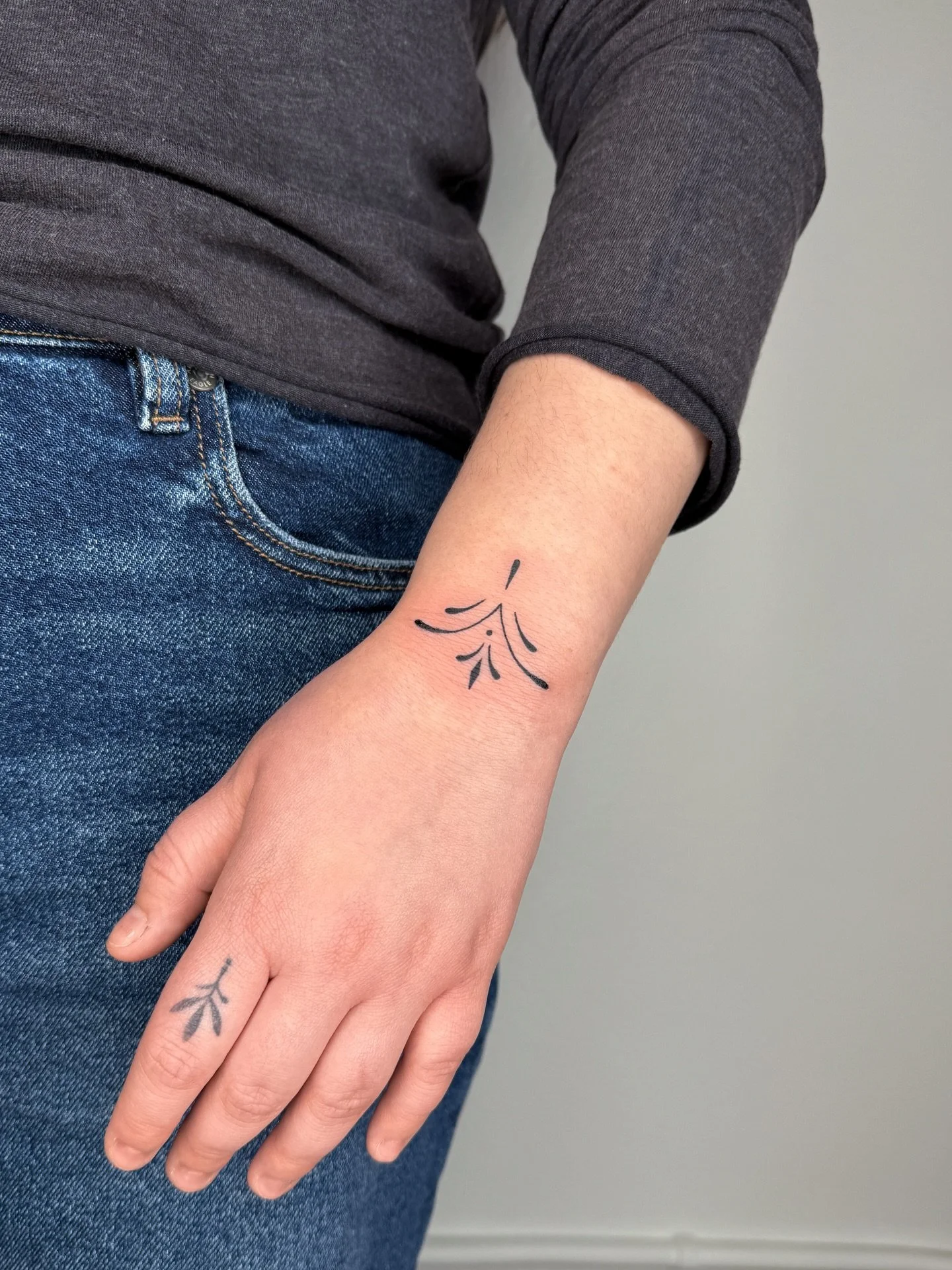 ❖ classic wrist adornments for hailey ❖