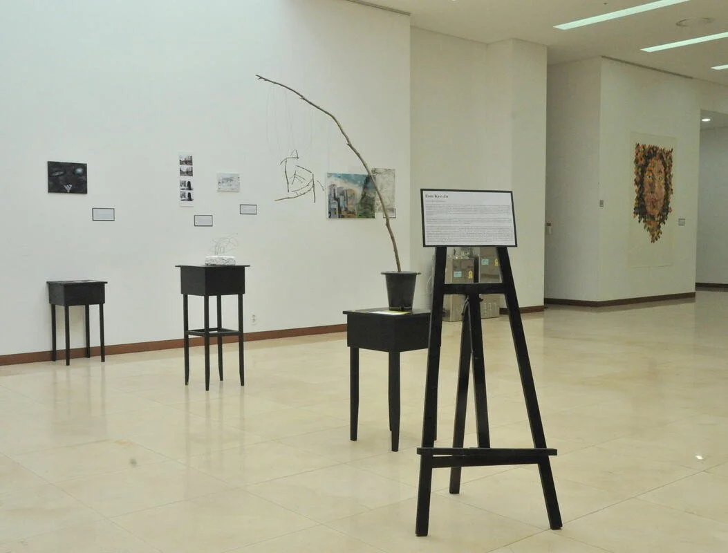 exhibition-photo_1_orig.jpg