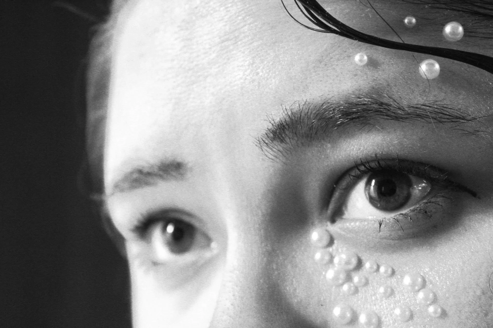 "Delicate Downer" '26