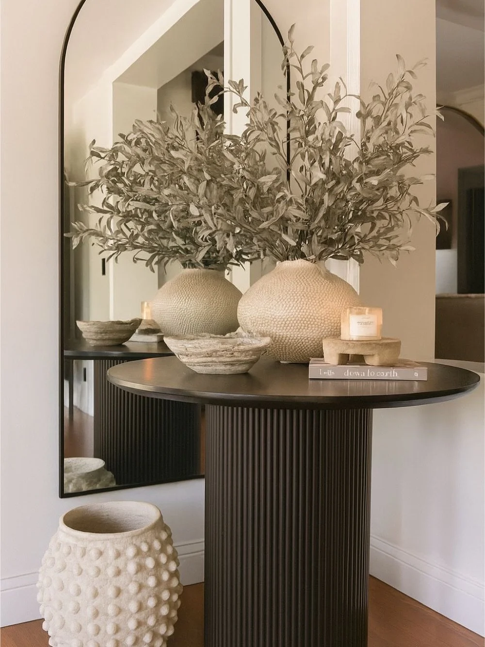 Dreamy entryways aka the first impression of your home🍾

#interiordesign #entryways #homedesign #inspo #finndesignco