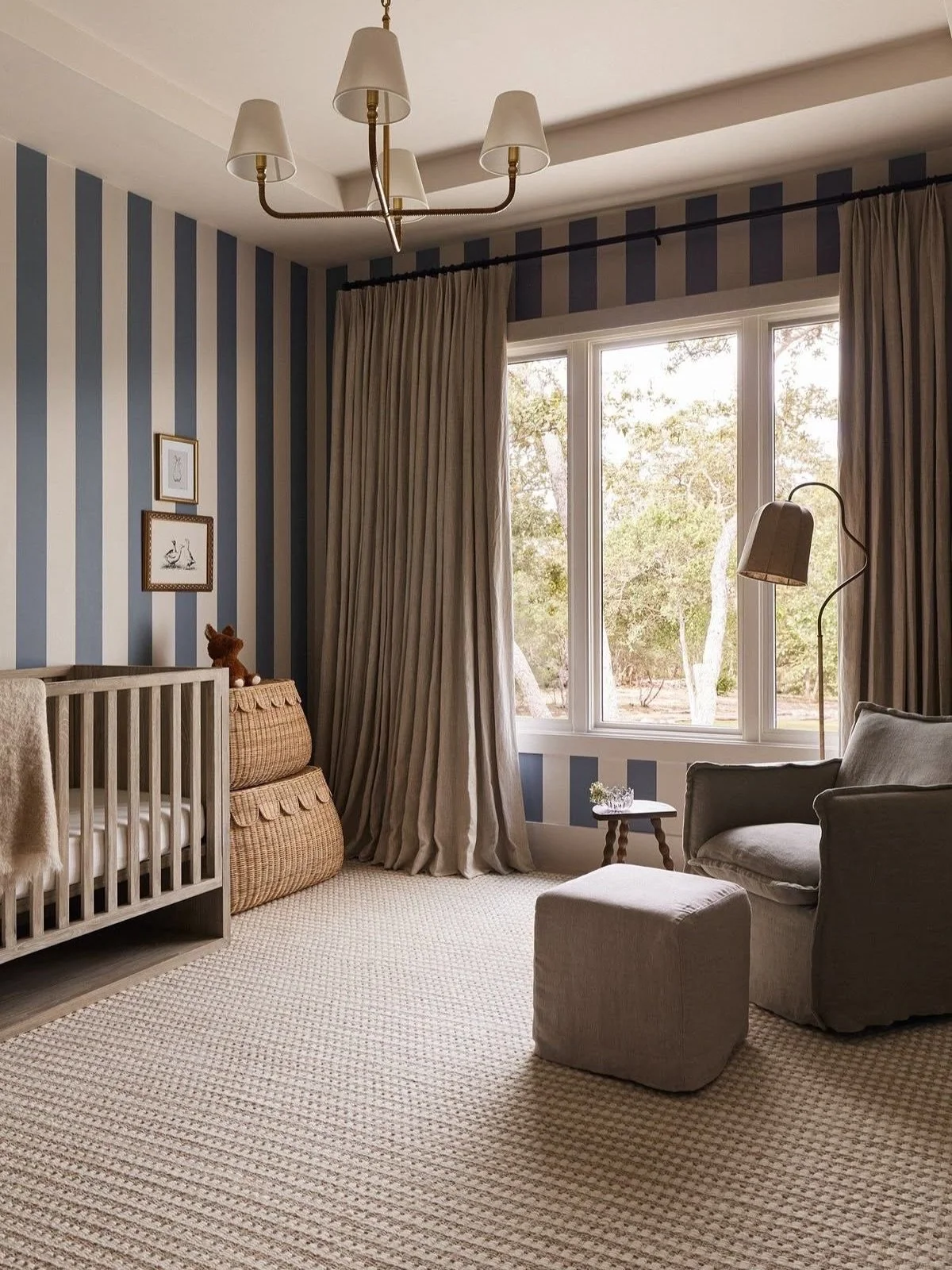 Making sure their first space feels like home 💗

Which one would you want to bring your little one home to?!

#interiordesign #kidsroominspo #bedroomdesign #nurserydecor #finndesignco