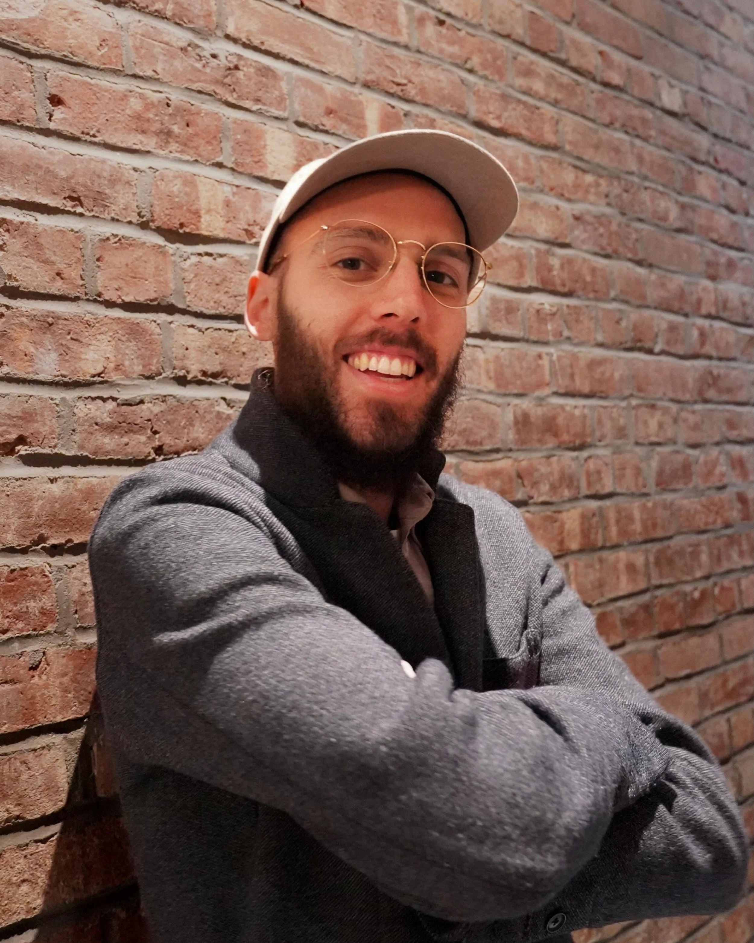 Samuel Abelow
Artist, Media Producer, &amp; Curator 
New York &lsquo;91
