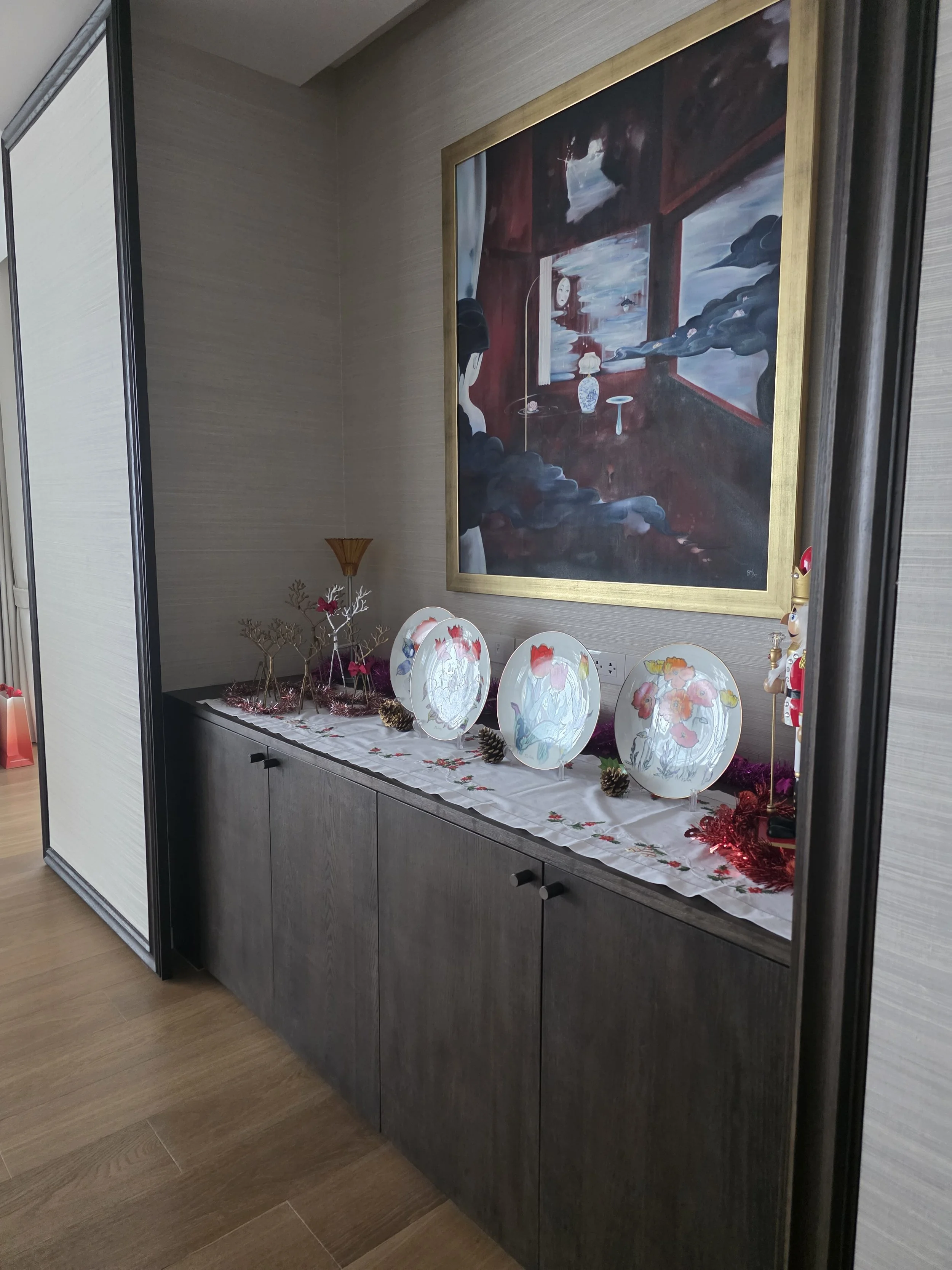 Wireless Road Residence: The Art of Dark Bronze