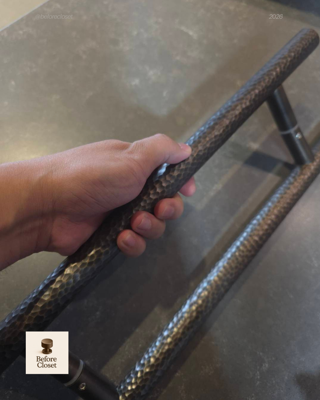 custom-hammered-door-handle-dark-bronze-before-closet-01 (2).png
