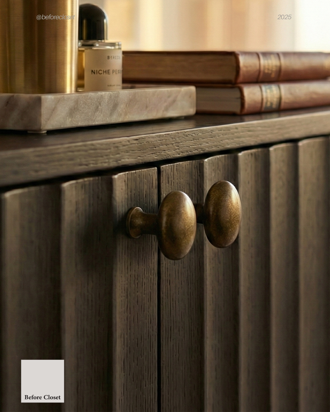 2302K – ลูกบิดตู้ Solid Brass พร้อมฐาน (Backplate Knob)