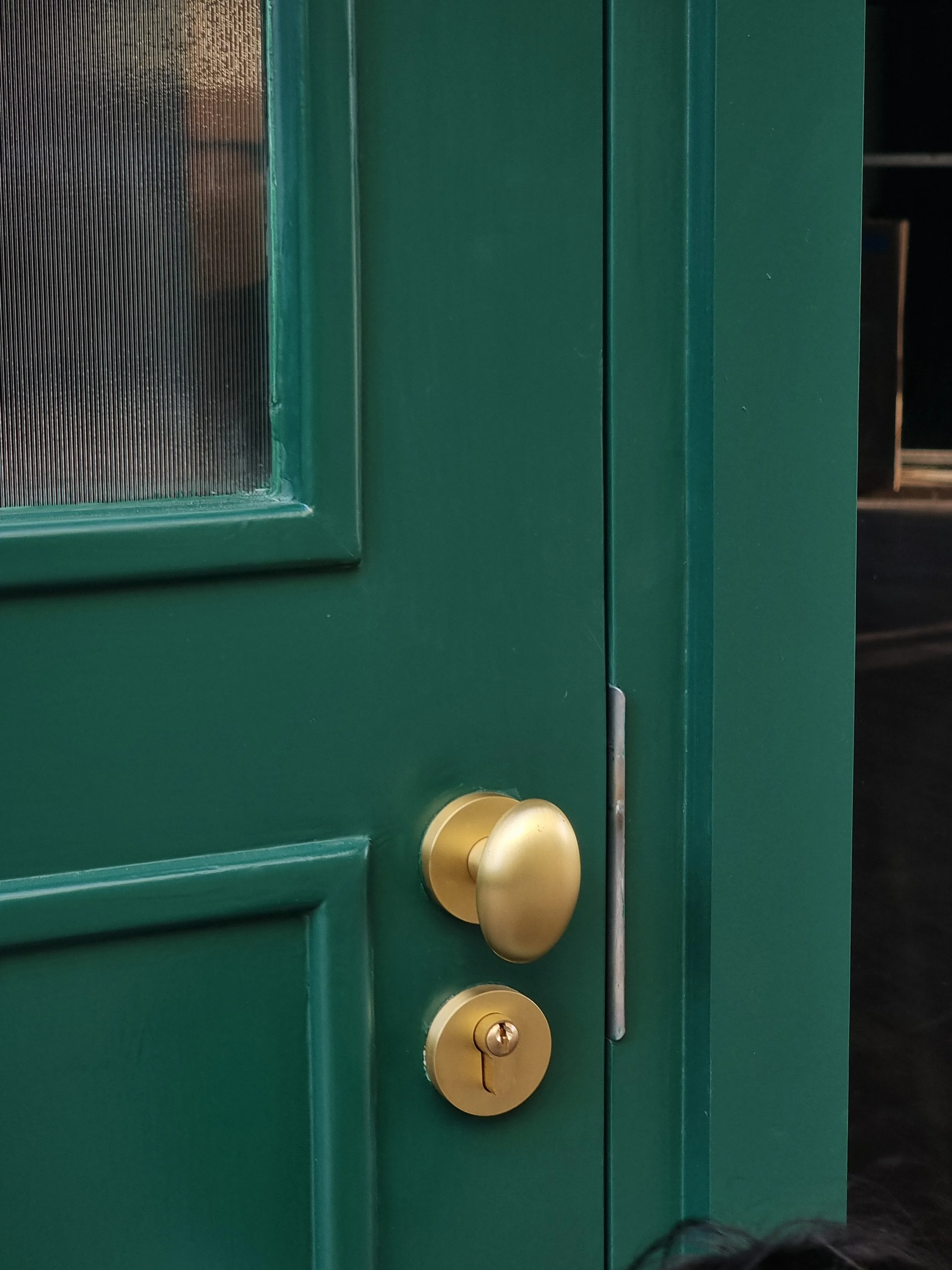 BeforeCloset-Brass-door-knob-Oval-luxury (7).jpg