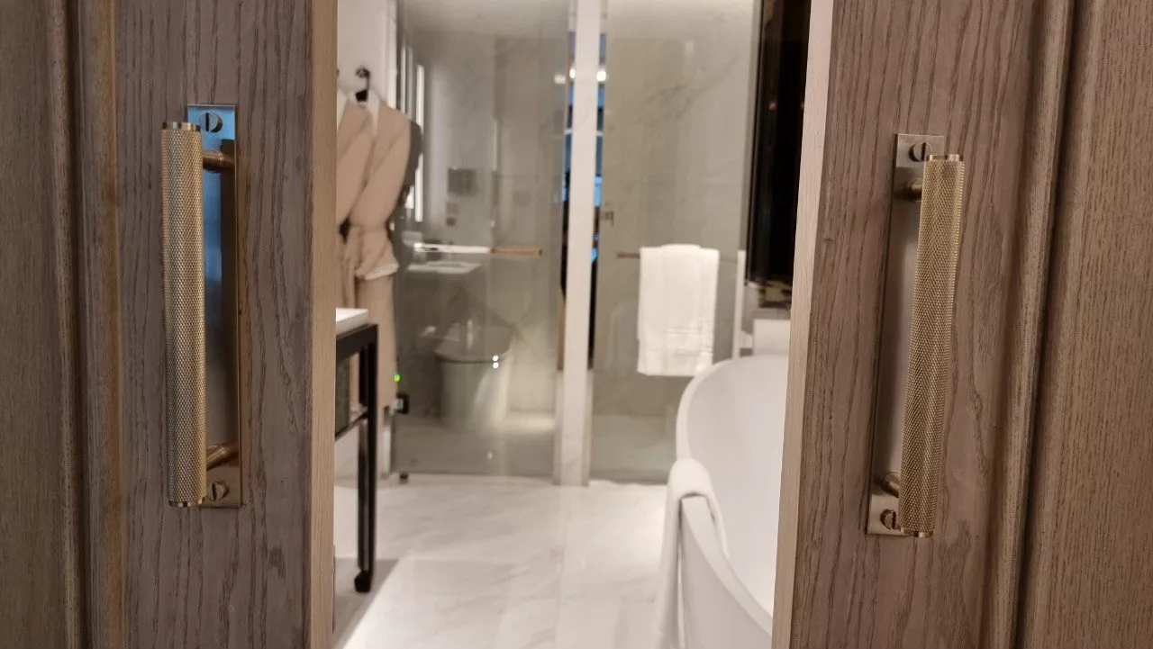 LINE_ALBUM_note custom ritz carlton_250224_29.jpg