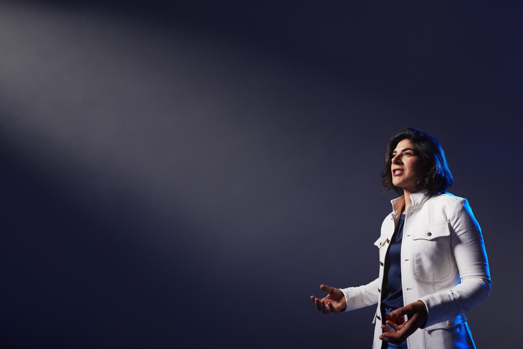 Christelle Damiens 693 with light.jpg