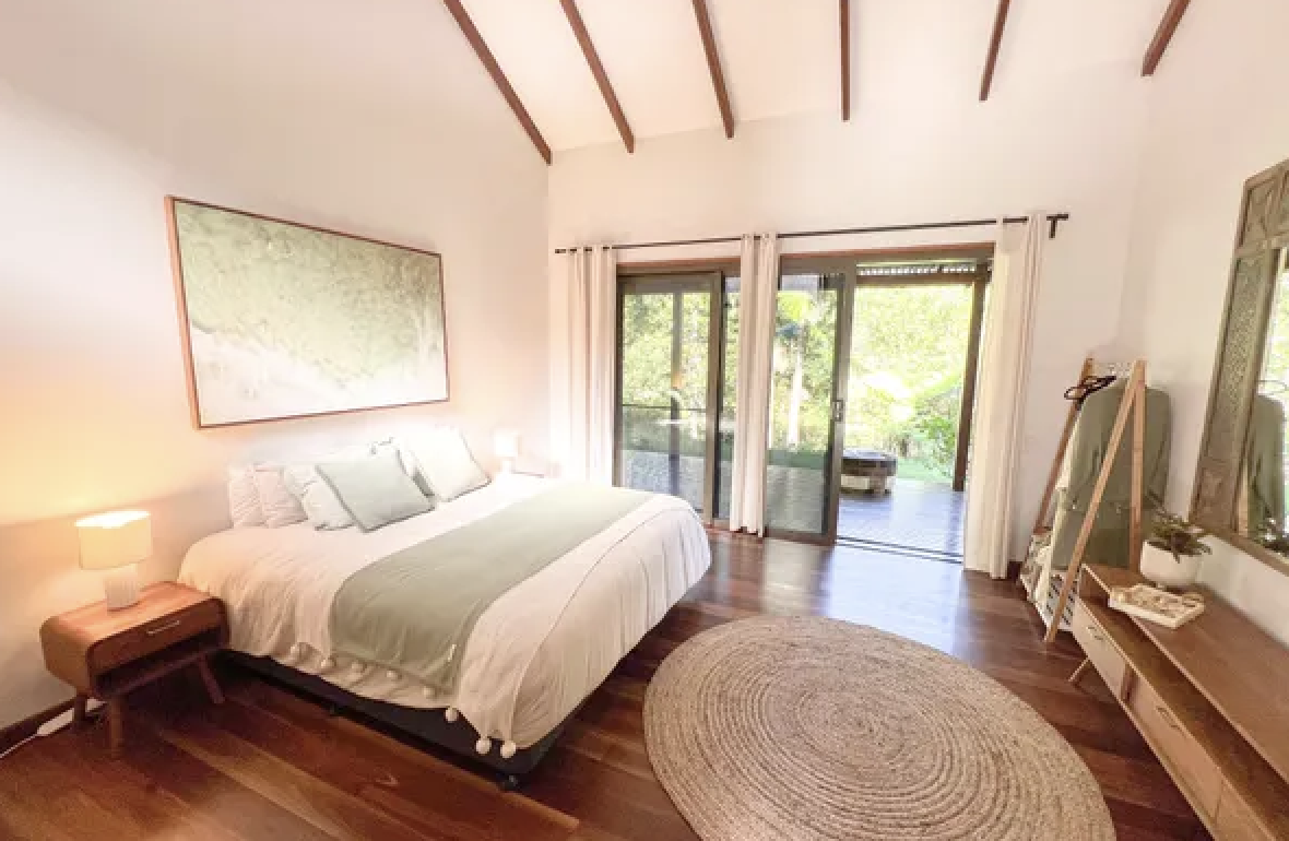 Guest Room #2 (2 x King Singles)