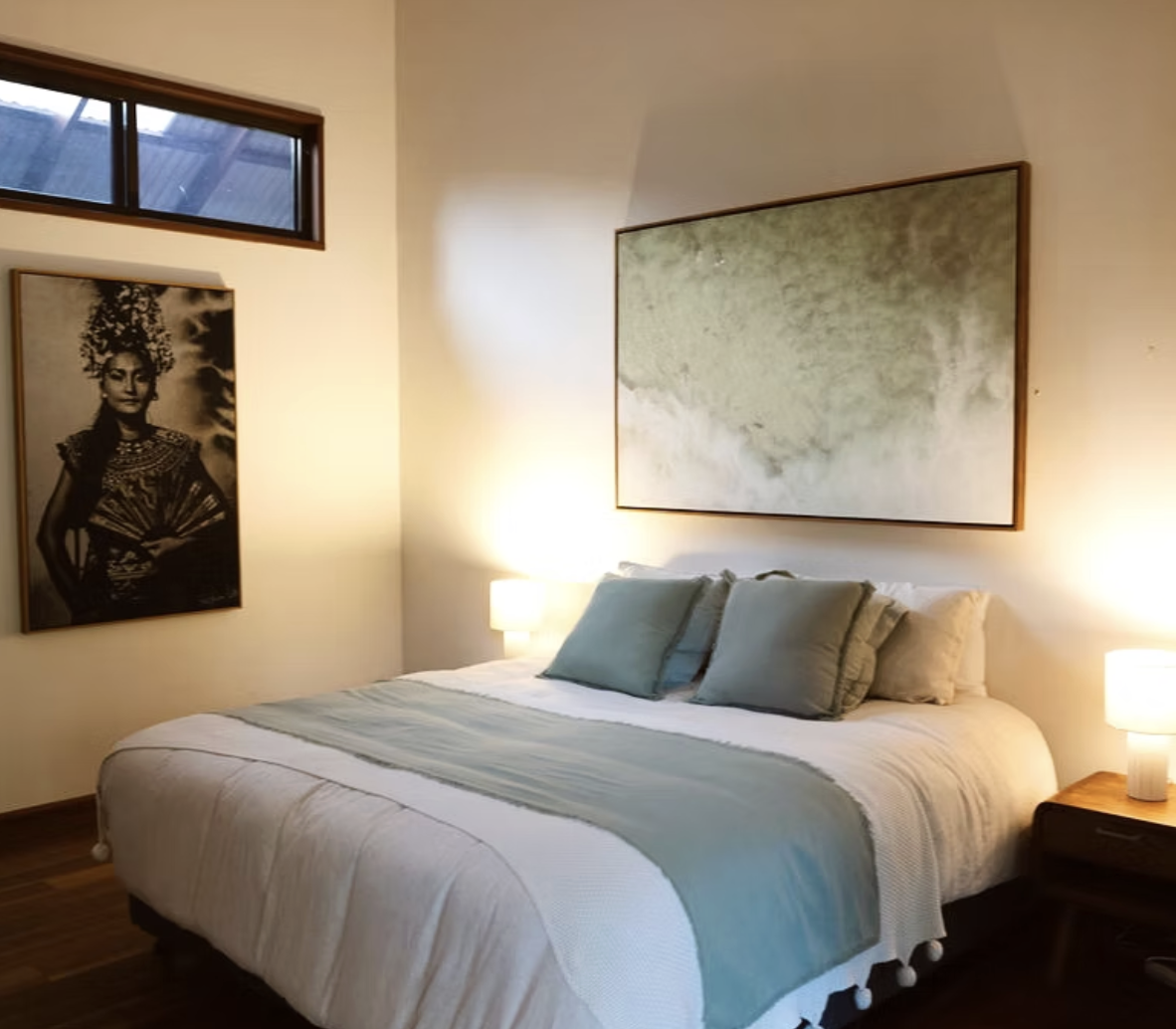 Guest Room #3 (2 x King Singles)